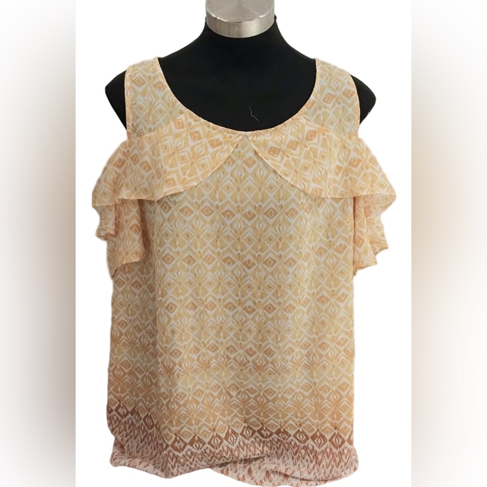 NWT Elegant Top Gold Patterned cold shoulder top size 22/24 3X 🌻BC BAG 05